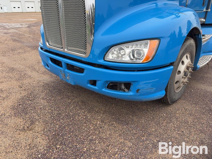 2013-kenworth-t660-image-10
