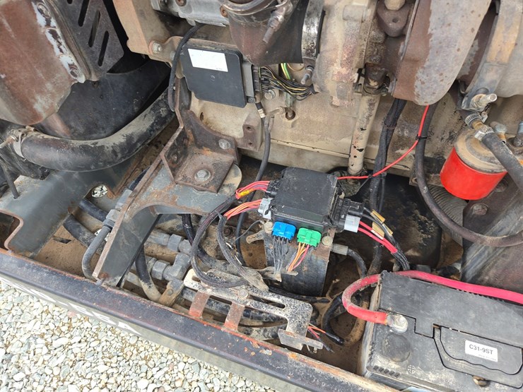 2010-jlg-g10-55a-image-33