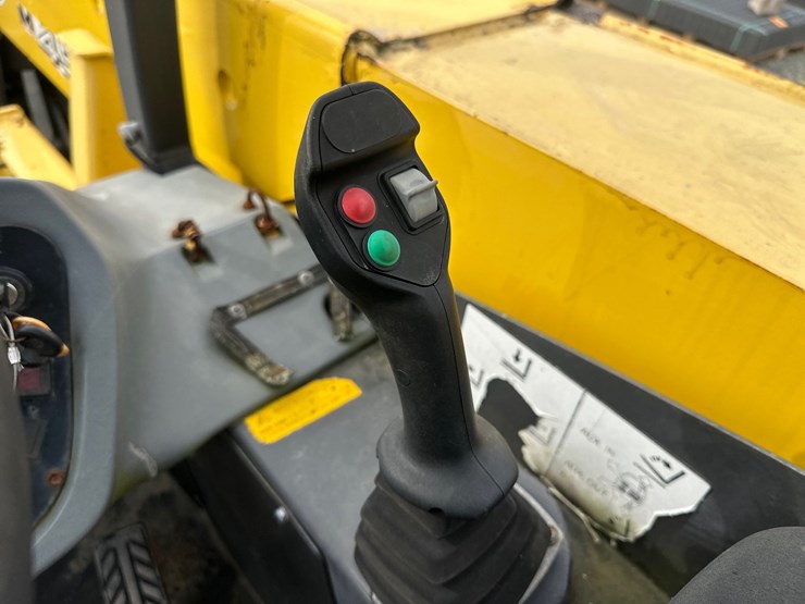 new-holland-m459-image-42