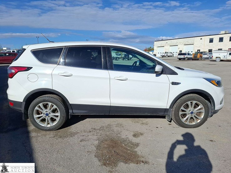 2017-ford-escape-image-4