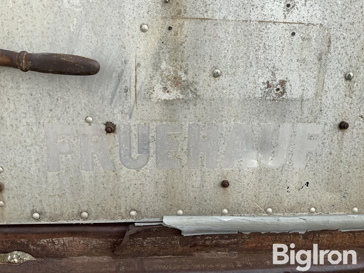 1957-fruehauf-trailer-image-19