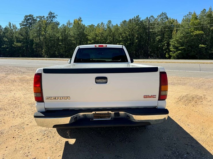 gmc-sierra-1500-image-4