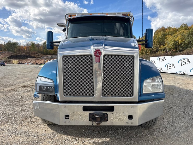 2016-kenworth-t880-image-8
