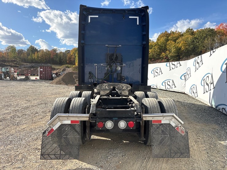 2020-kenworth-t680-image-4