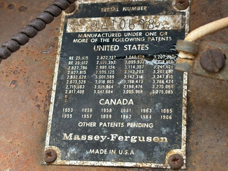 massey-ferguson-135-image-25