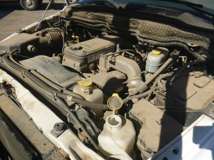 2004-dodge-ram-2500-image-15