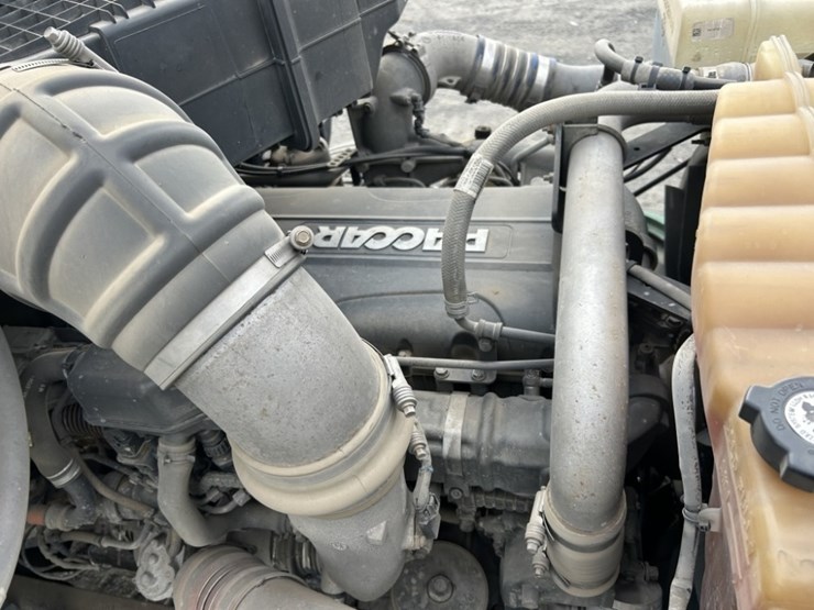 2020-kenworth-t680-image-42