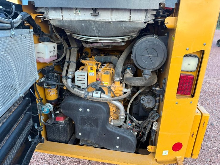 caterpillar-279d3-image-28