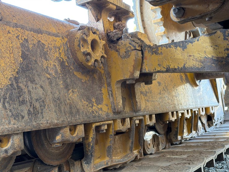 caterpillar-d6t-lgp-image-90