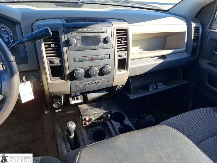 2012-dodge-2500-image-12