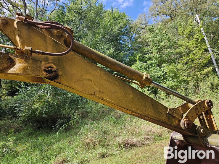 caterpillar-225-image-19