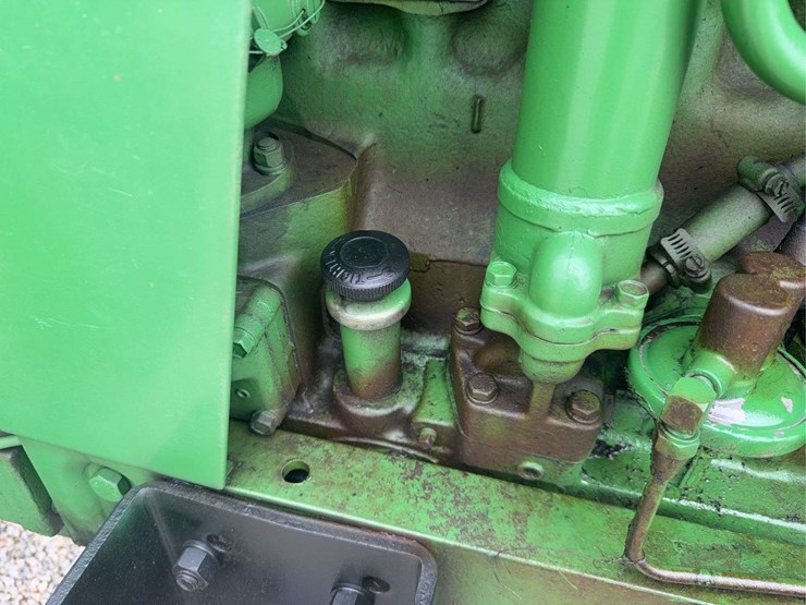 john-deere-3020-image-34