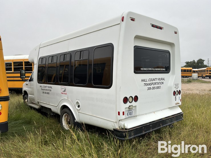 2014-ford-e450-image-6