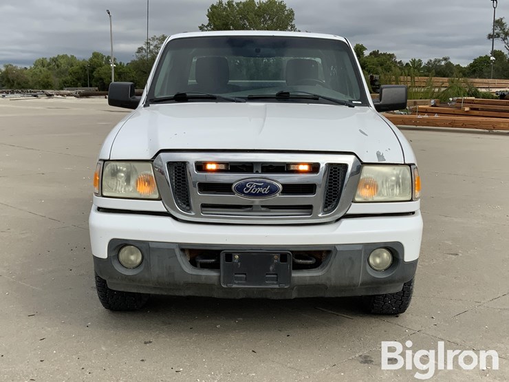 2010-ford-ranger-xlt-image-2