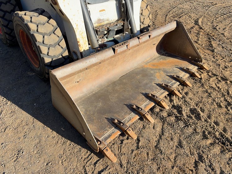 2017-bobcat-s770-image-8