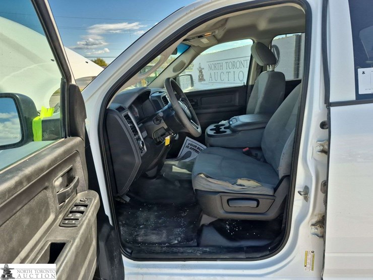 2017-dodge-1500-image-10