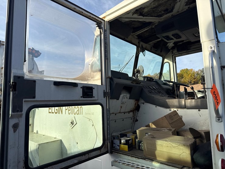 elgin-pelican-s-image-41