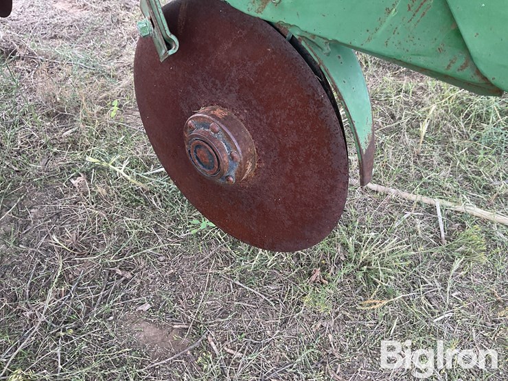 john-deere-7000-image-19