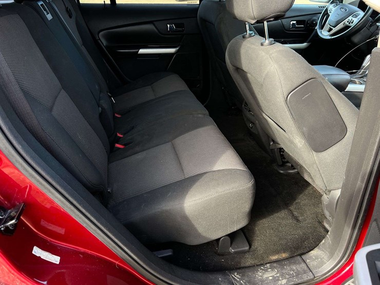 ford-edge-sel-image-26