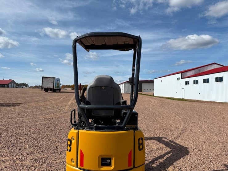 deere-17g-image-18