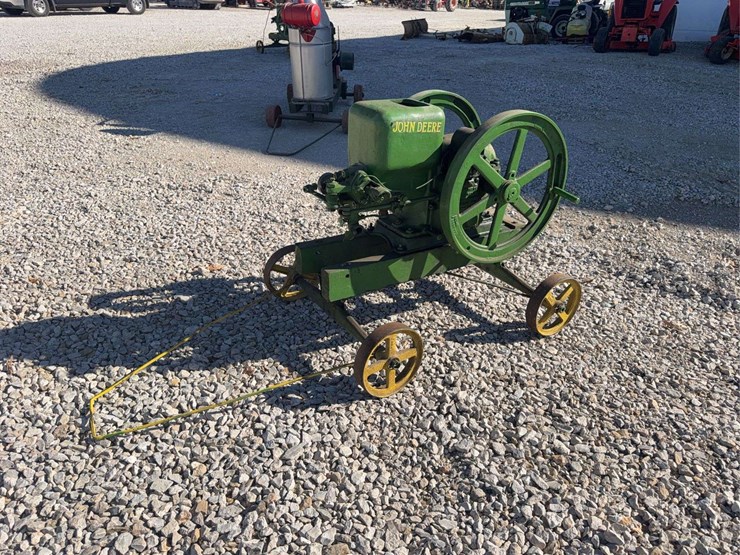 john-deere-112-image-1