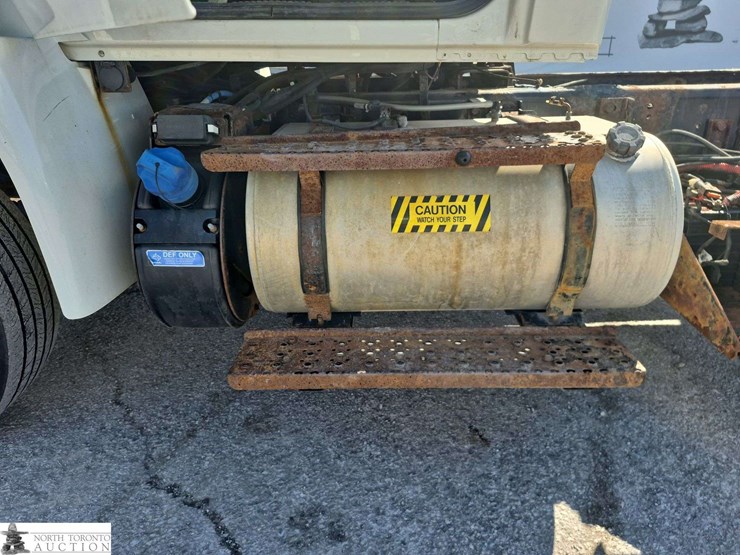 2017-international-durastar-4300-image-20