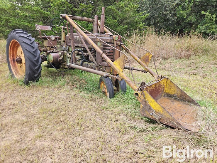 1950-john-deere-b-image-3