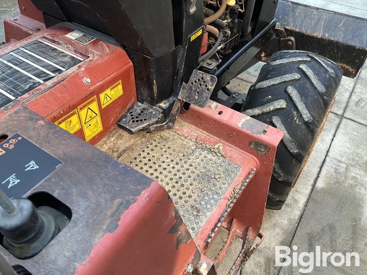 2010-ditch-witch-rt45-image-15