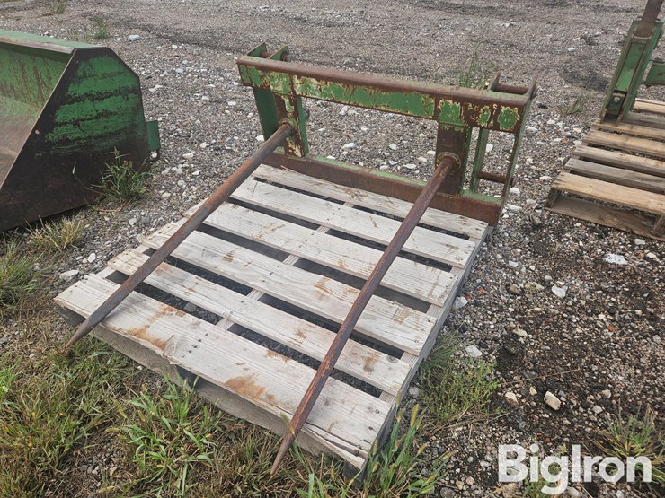 john-deere-158-image-1