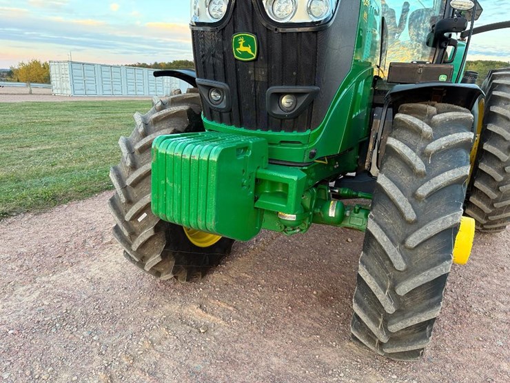 john-deere-6215r-image-20
