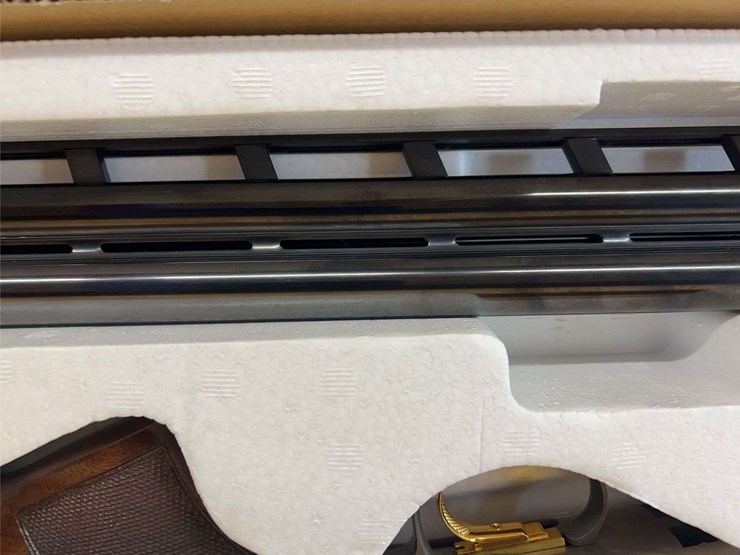 browning-citori-12-gauge-o/u-shotgun-image-7
