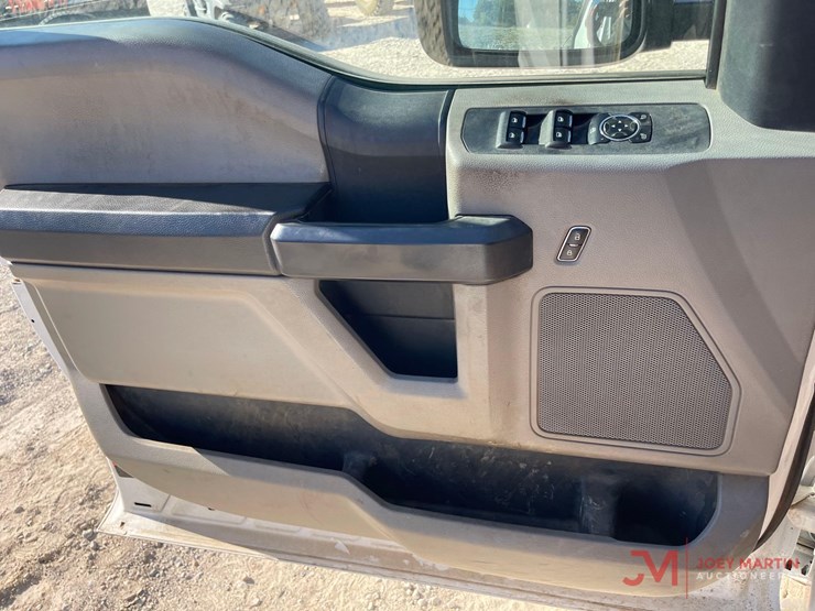2017-ford-f350-xl-image-30