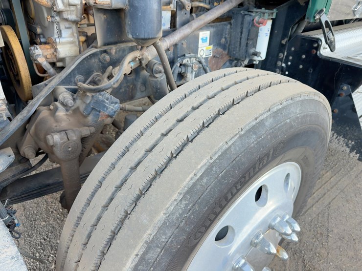 2006-kenworth-w900-image-11