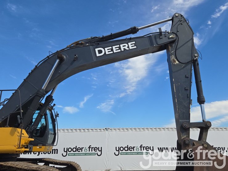 2019-deere-470g-lc-image-31