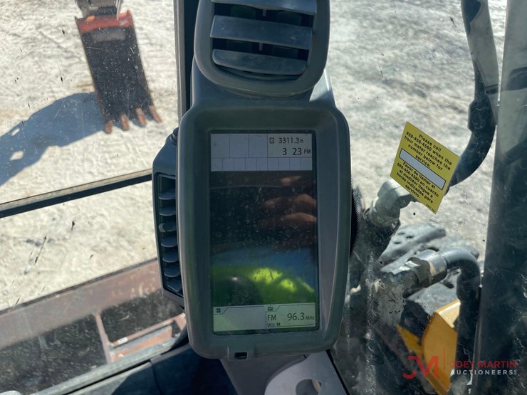 john-deere-75-image-26