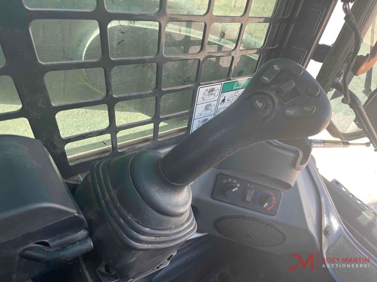 2023-bobcat-t770-mtl-image-17