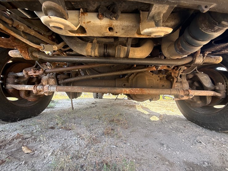 2010-ford-f550-xlt-image-22
