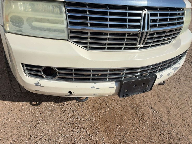 2008-lincoln-navigator-l-image-8