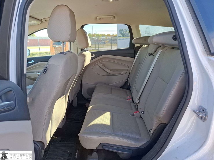 2017-ford-escape-image-14
