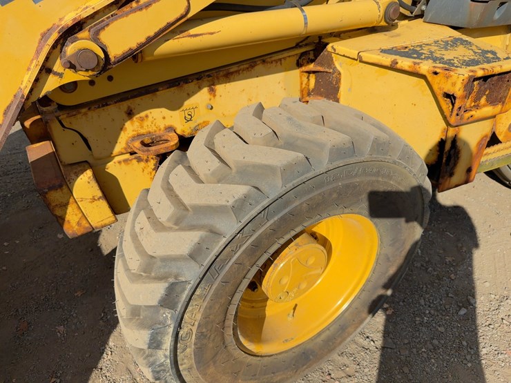 2002-deere-410g-image-16