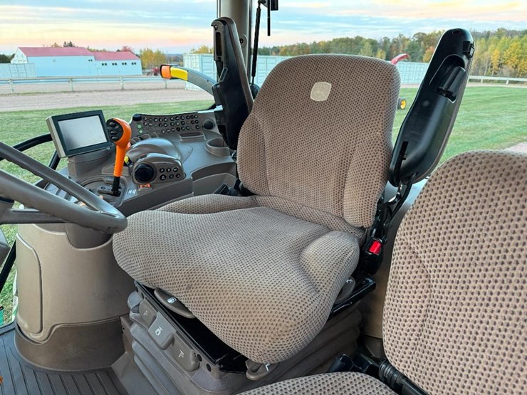 john-deere-6215r-image-57