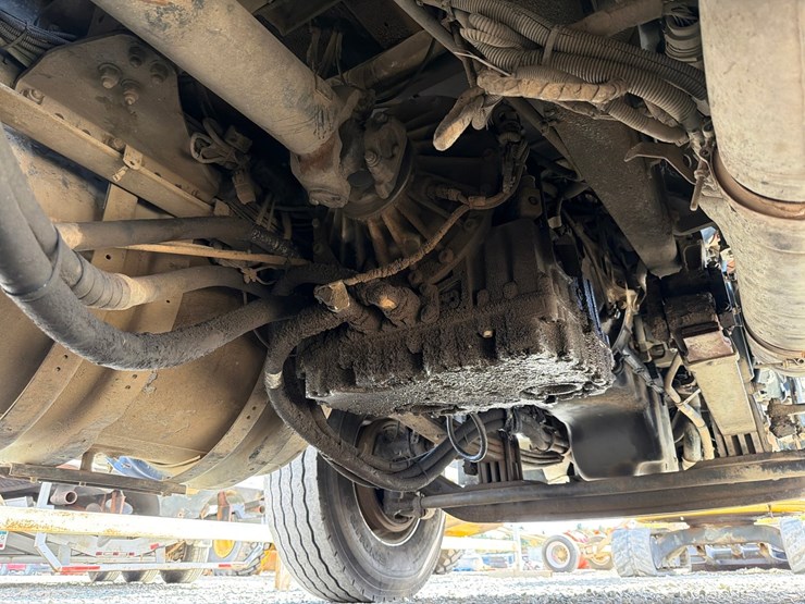2016-kenworth-t880-image-64