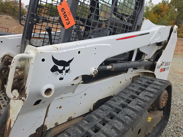 2013-bobcat-t550-image-18