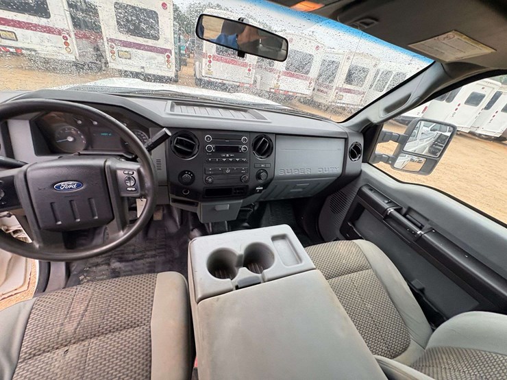 ford-f250-xlt-image-12