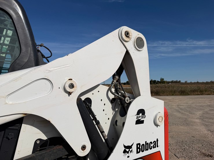 2019-bobcat-t650-image-15