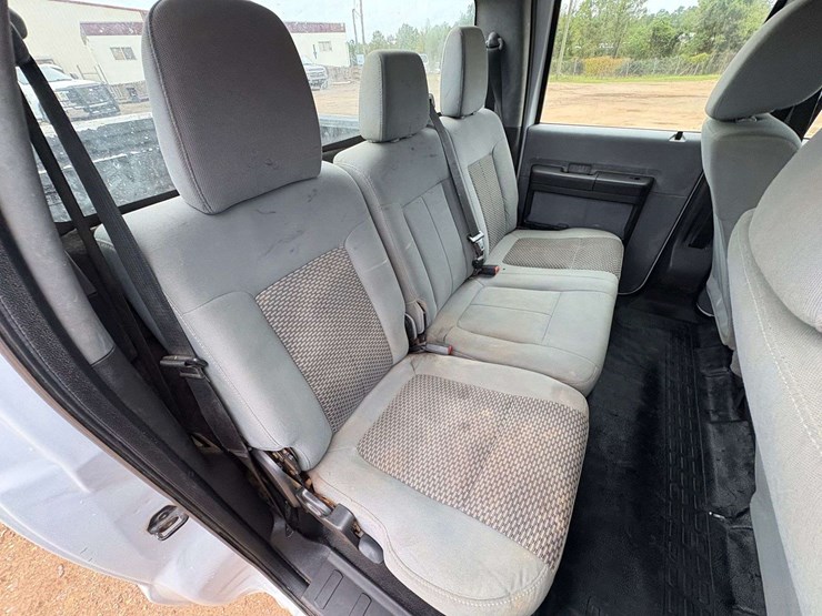ford-f250-xlt-image-17
