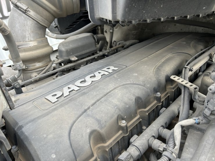 2020-kenworth-t680-image-41