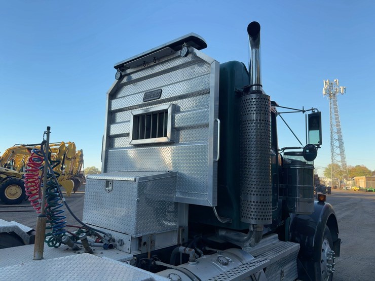 2006-kenworth-w900-image-15