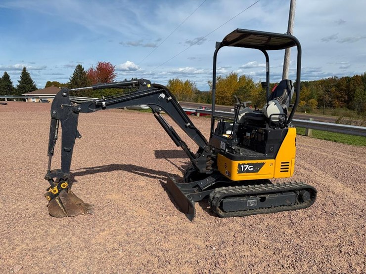 deere-17g-image-1
