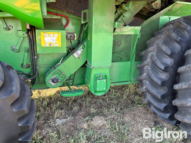 2011-john-deere-9770-sts-image-19